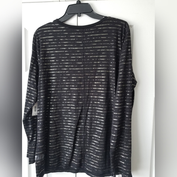 Ladies long sleeved tshirt - Picture 2 of 4